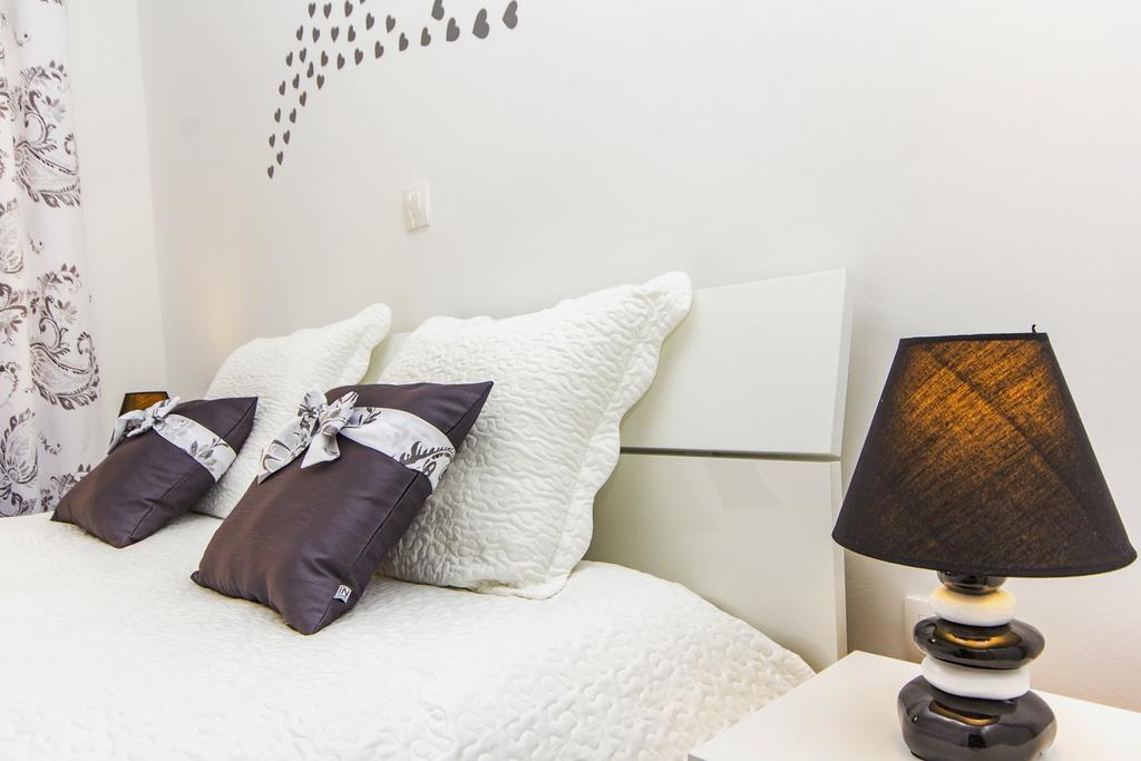 Center Apartment Lori Pula Luaran gambar